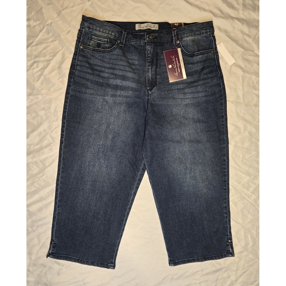 Gloria Vanderbilt Capris New Without Tags